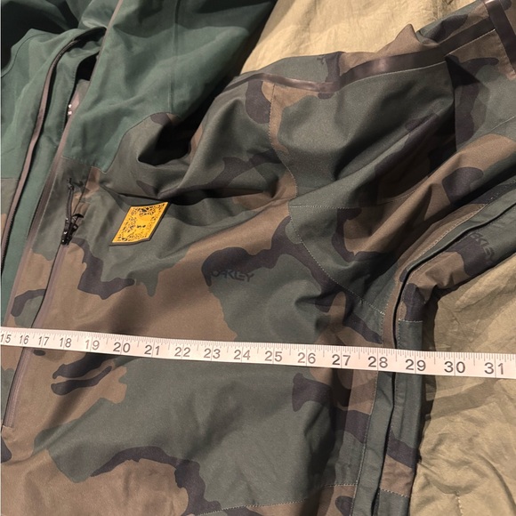 OAKLEY CAMO TC GUNN 2.0 RC SHELL JACKET - Picture 4 of 9